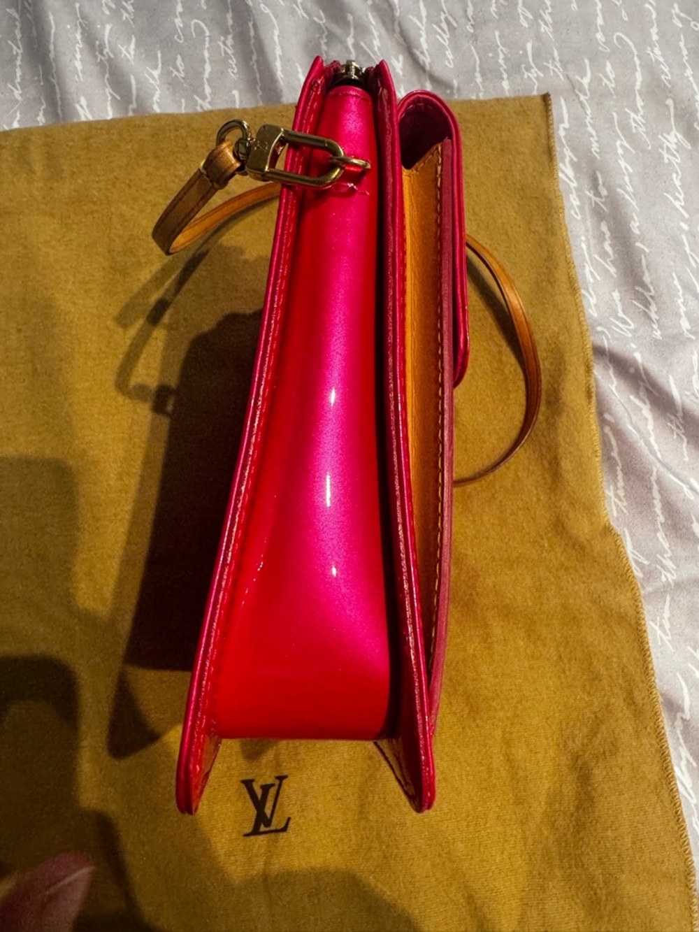 Louis Vuitton Hot Pink Vernis Monogram Square Crossbody - Picture 2 of 5